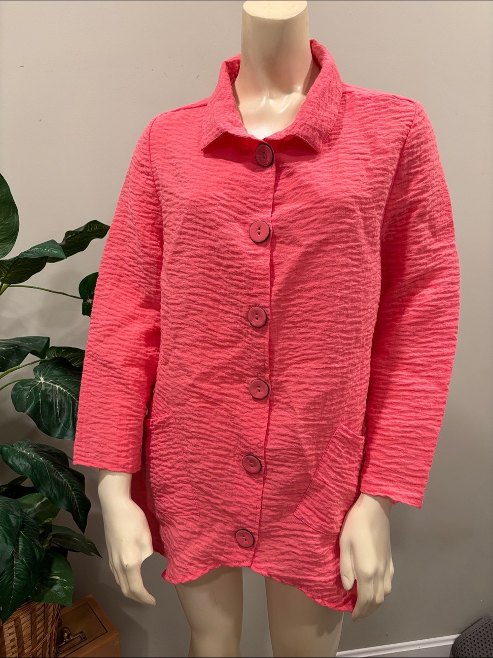 LULU-B Coral Pink Button Front Pocketed Rayon Nylon Lagenlook Top